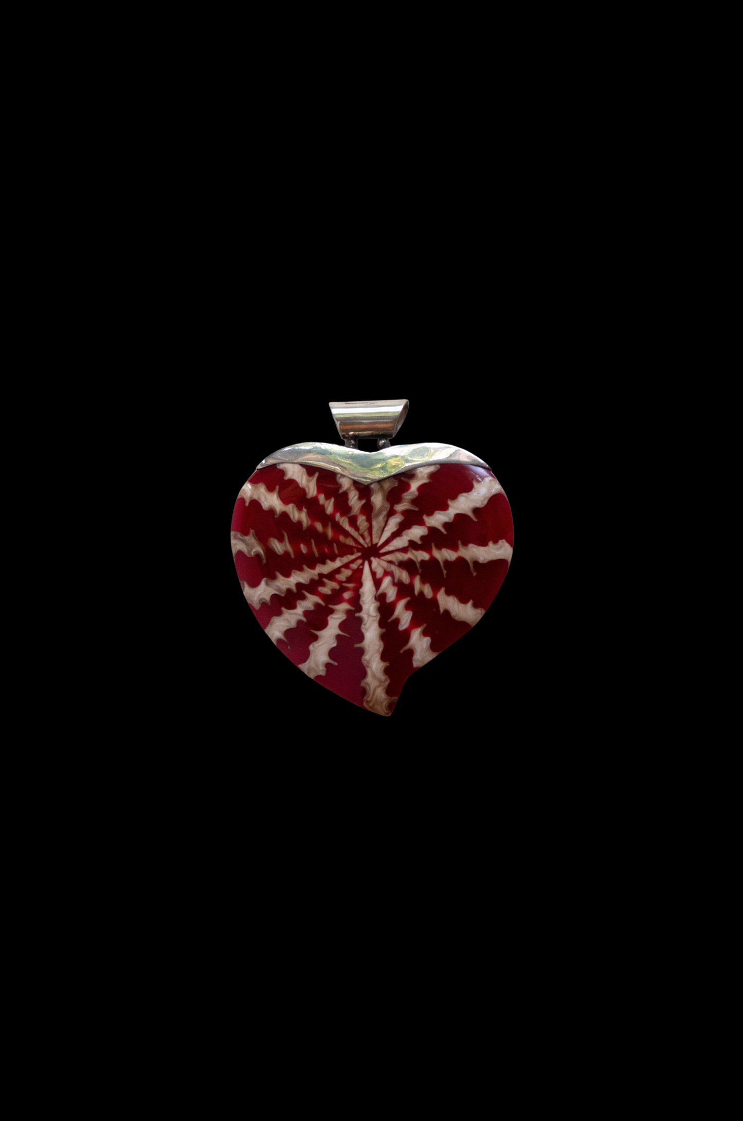 Scarlet heart Pendant